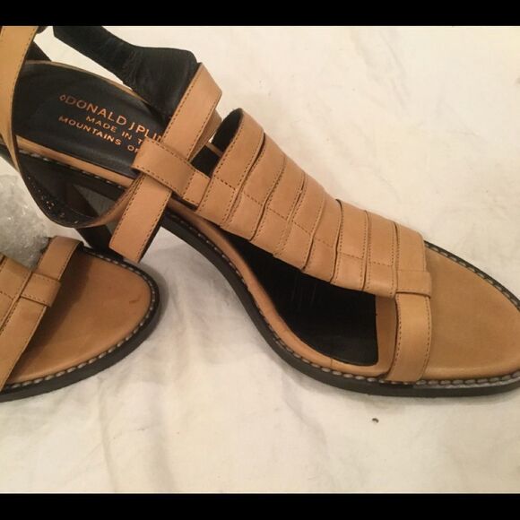 DONALD J PLINER DENNA SZ 10 N BEIGE LEATHER ANKLE - Picture 8 of 8